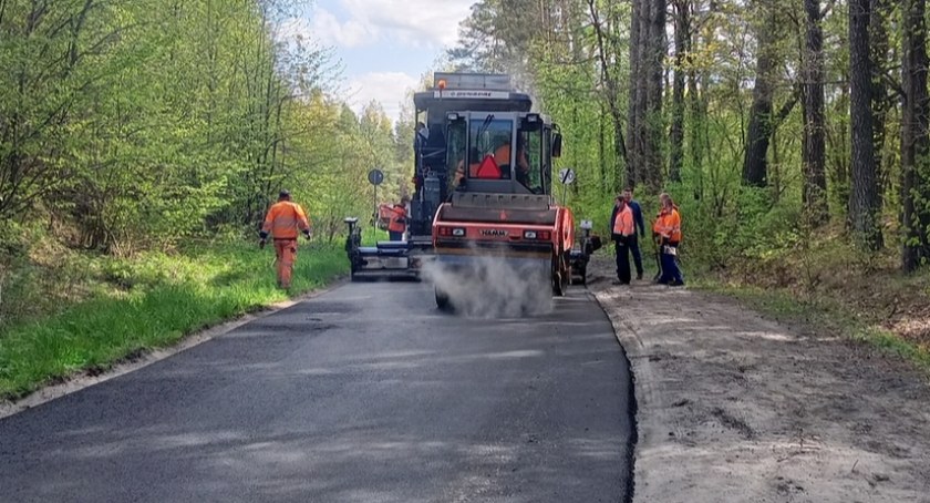 Trwa przebudowa drogi w Wilkasach. Fot. archiwum gminy