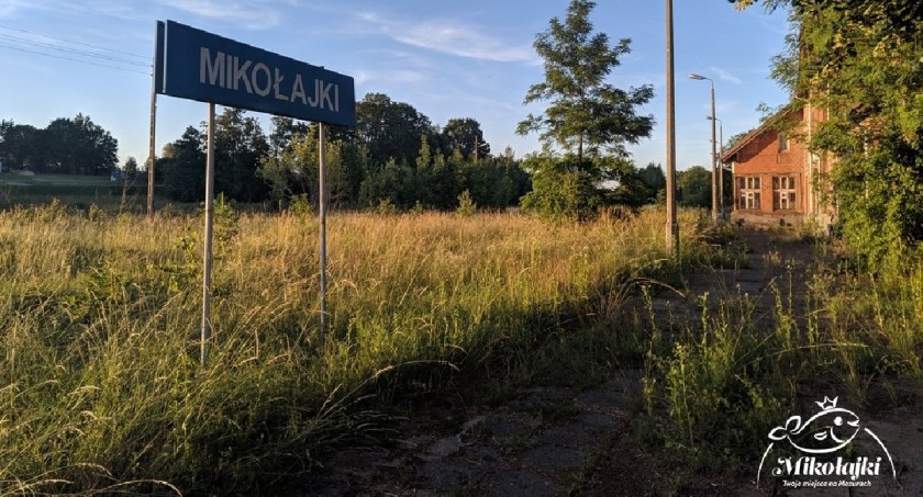 Dworzec w Mikołajkach nie spełnia swojej roli od 2009 roku. Fot. mikolajki.eu/archiwum
