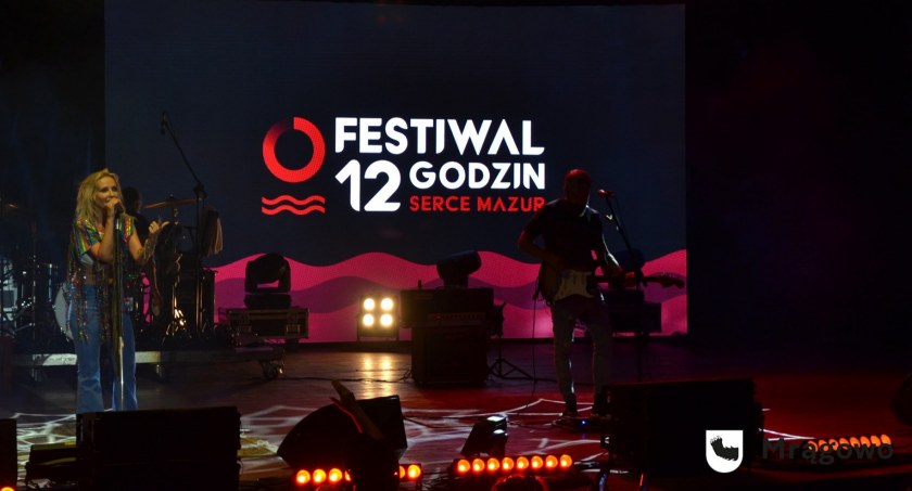 W 2021 roku gwiazdą festiwalu była Patrycja Markowska. Fot. Mrągowo Miasto Ludzi Aktywnych / Festiwalowe Mrągowo