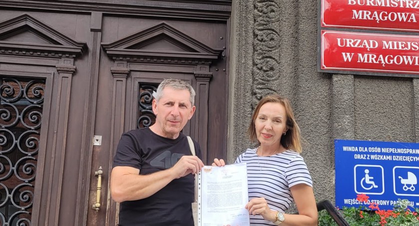 Adam Kręciewski i Doonata Kobylińska-Durka złozyli uwagi d zmian w MPZP. Fot. archiwum fundacji