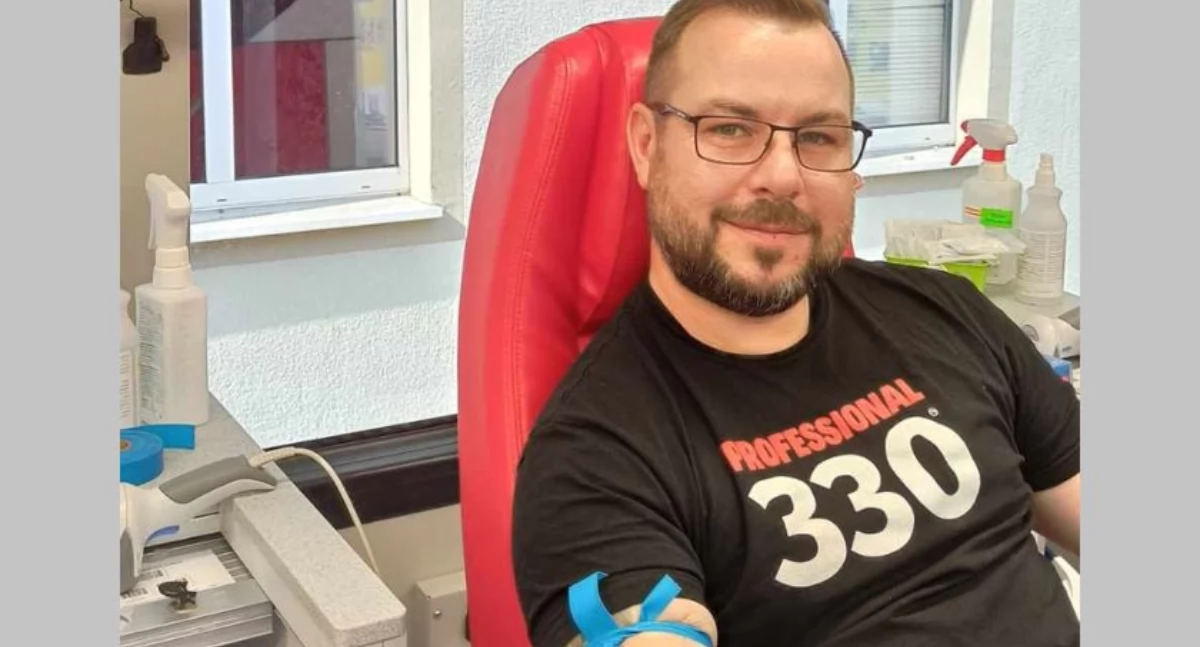 Wolontariat, Mrągowo początku mieszkancy oddali dwieście litrów - zdjęcie, fotografia