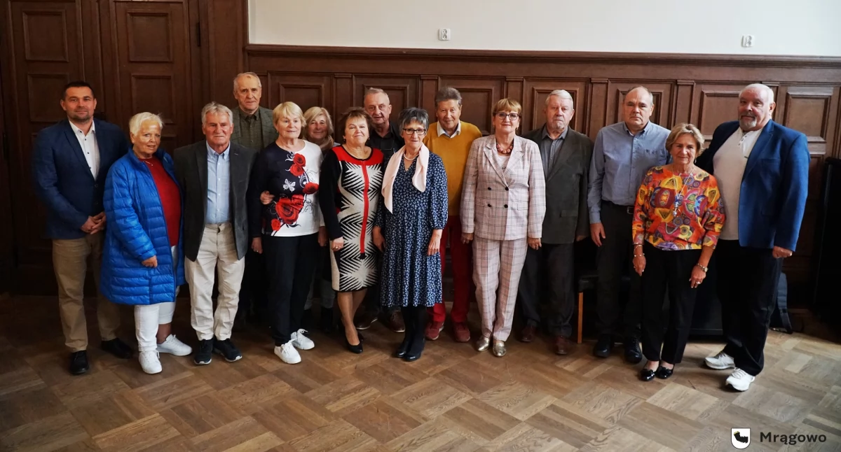 Seniorzy, Mrągowska Seniorów wybrana - zdjęcie, fotografia
