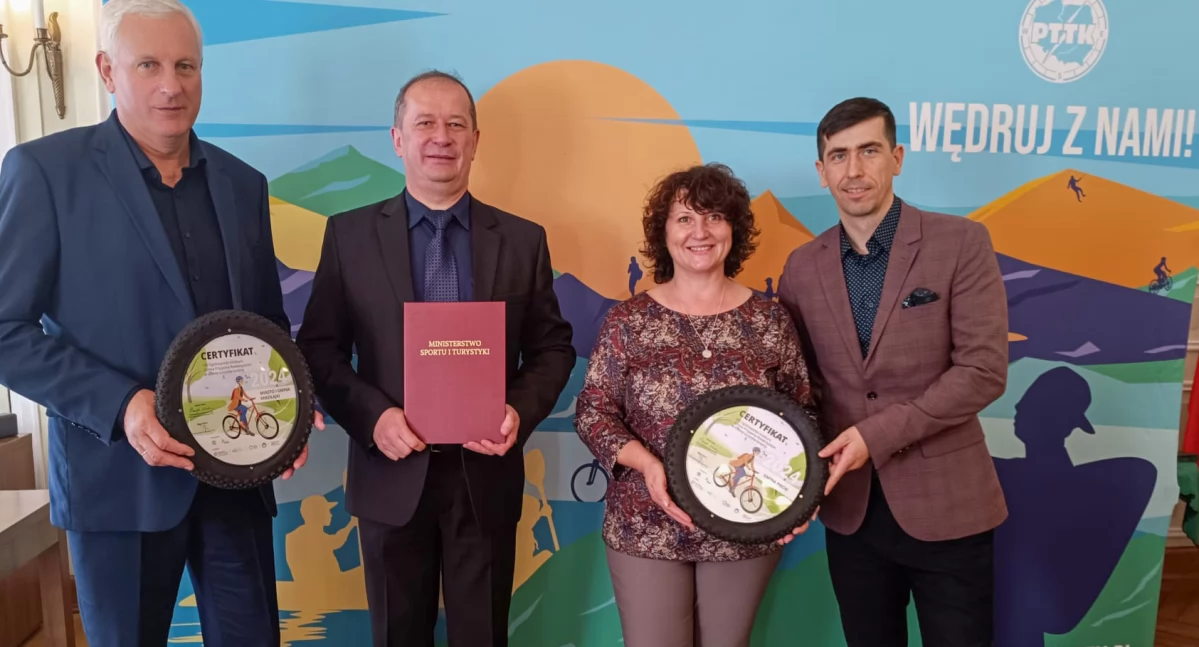 Certyfikaty PTTK dostały dwie gminy powiatu mrągowskiego. Fot. archiwum gminy