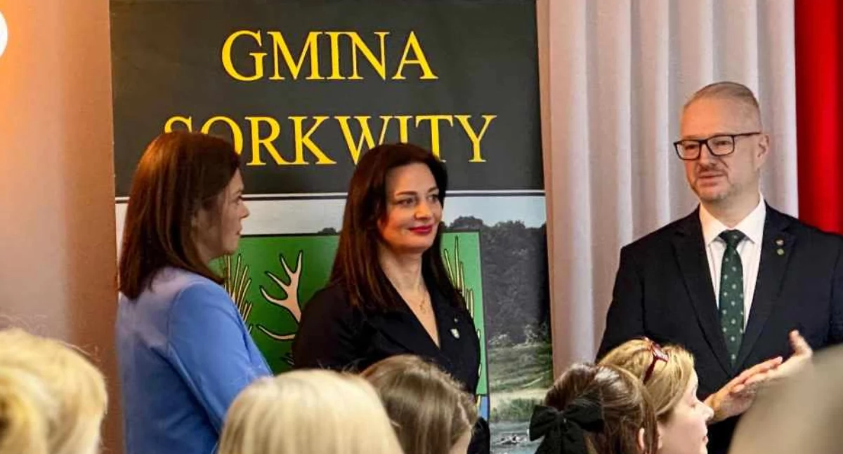 Iwona Kropiwnicka (w środku) będzie zastępcą wójta w gminie Sorkwity. Fot. archiwum urzędu