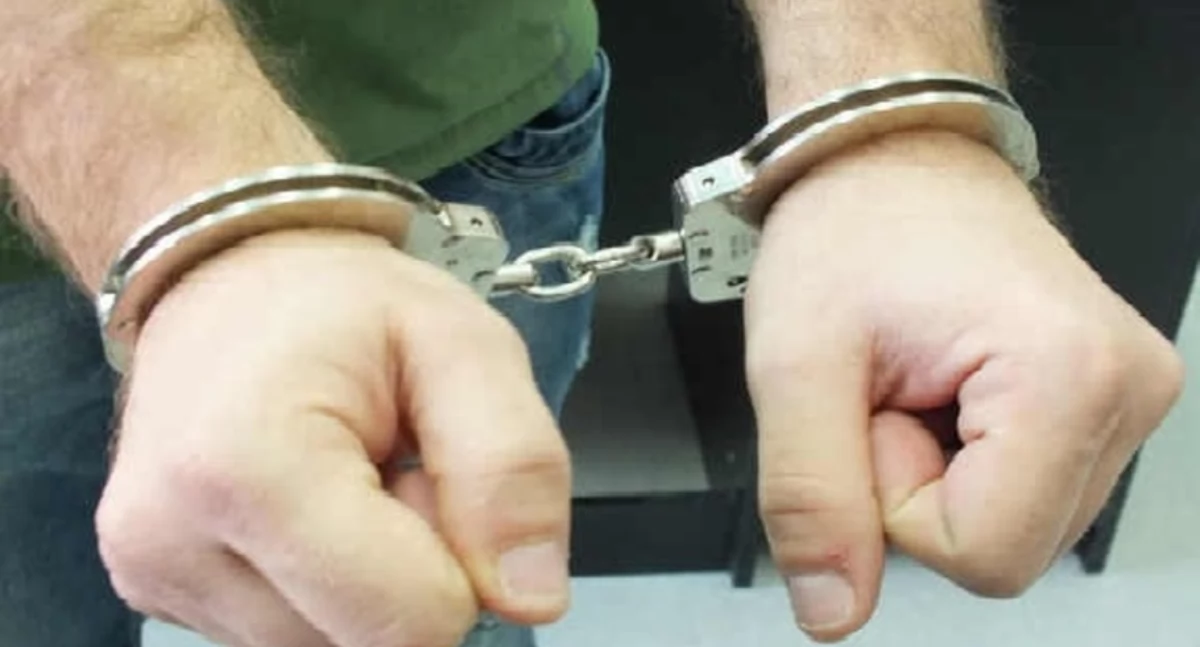 Policja, Awantura nożem ręku latek zatrzymany przez mrągowską policję - zdjęcie, fotografia