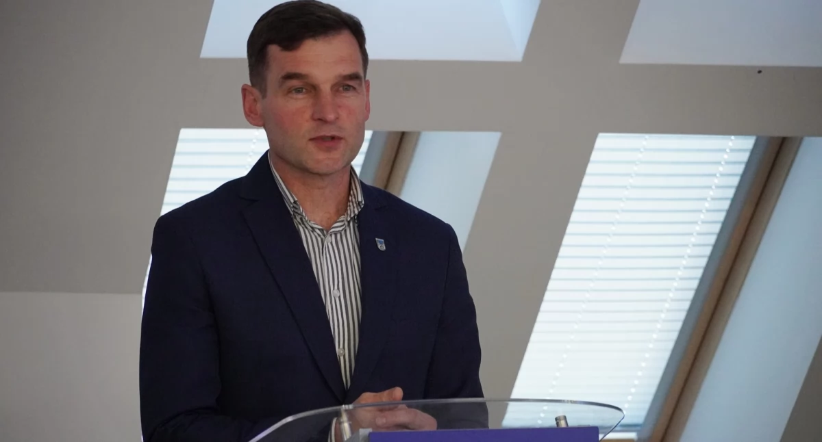 Wicestarosta Jacek Kiśluk prosi o szansę, a nie ocenę. Fot. Michał Kaczyński / Powiat Mrągowski