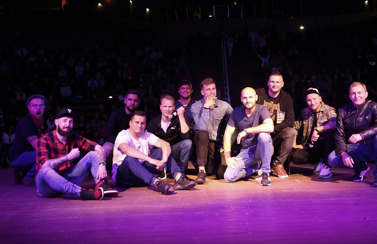 Uczestnicy pierwszej Gali Stand-Up Mrągowo (fot. archiwum organizatora)