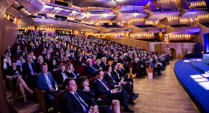 Sesja plenarna w trakcie Europejskiego Kongresu Samorządów 2019. (fot.  archiwum EKS)