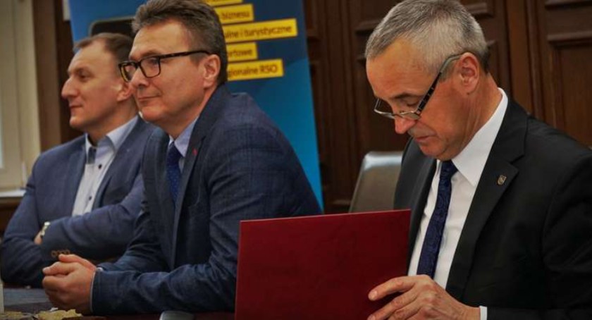 Przewodniczący i wiceprzewodniczący rady tworzą teraz wspólny klub. Fot. Paweł Krasowski/Mrągowo Miasto Ludzi Aktywnych