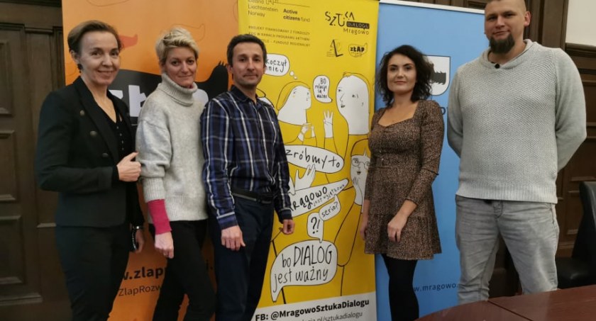 W spotkaniach uczestniczyć będą praktycy metody z Centrum Dialogu i Transformacji Konfliktu z Gdańska:  Magdalena Dittmer i Łukasz Kwiatkowski. Fot. archiwum fundacji