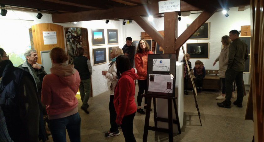 Noc Muzeów – otwarcie wystawy fotografii przyrodniczej pt. „W parze z mazurską przyrodą”. Fot. archiwum MPK