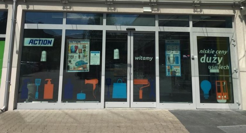 Na lokalizację sklepu wybrano dobrze skomunikowany i dostępny budynek przy ul. Wolności 4d. Fot. materiały prasowe