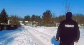 Silny mróz w powiecie mrągowskim. Policja apeluje o reakcję i pomoc osobom zagrożonym wychłodzeniem