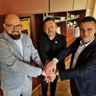 Pierwsze rozmowy o mrągowskiej Wigilii Bez Samotności już się odbyły. Od lewej Kamil...