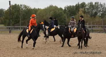 W Gązwie zakończenie sezonu świętowali pasjonaci jeździectwa