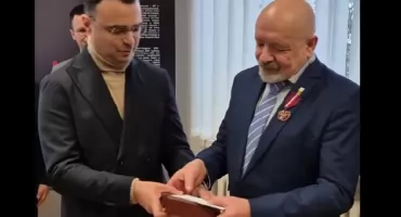 Piotr Dondajewski odznaczony medalem Gloria Artis