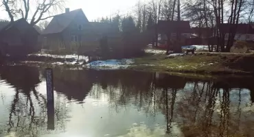 Strażacy monitorują poziom wód w powiecie mrągowskim