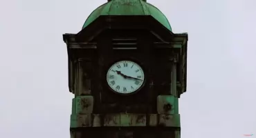 Godzina snu mniej. W nocy znów przestawiamy zegarki