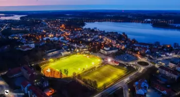 To będzie wielkie otwarcie stadionu i 60-lecie Mrągowii. Obiekt już robi wrażenie