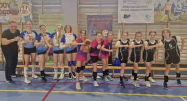 Siatkarki z Mrągowa mistrzyniami województwa! Wielki sukces uczennic SP4