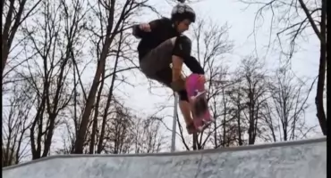 Gwiazdy skateboardingu testowały skatepark w Mrągowie. Szykuje się wielka impreza z nagrodami