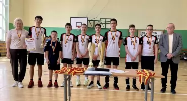 Siatkarze z Mrągowa na podium województwa! Brązowy medal po wielkich emocjach