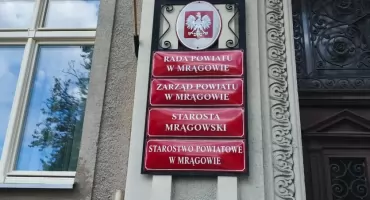 Polityka kontra rozsądek. Rada Powiatu Mrągowskiego odrzuciła absolutorium mimo pozytywnej oceny RIO