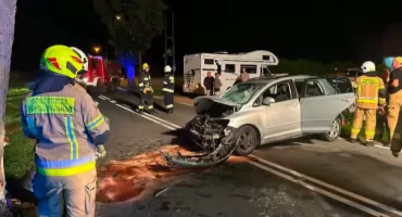 Nocne zdarzenie w Olszewie. Kierowca wyszedł bez obrażeń