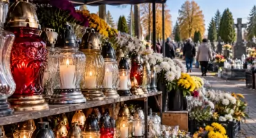 Chcesz handlować przy cmentarzu we Wszystkich Świętych? Miasto wystawia siedem stoisk